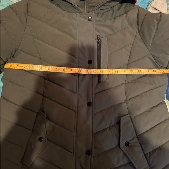 Swiss Tech Women's Dark Green Puffer Jacket - Picture 5 of 7